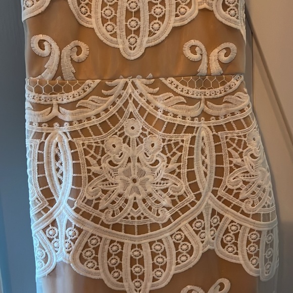 Lulus size small midi lace dress - Picture 5 of 6